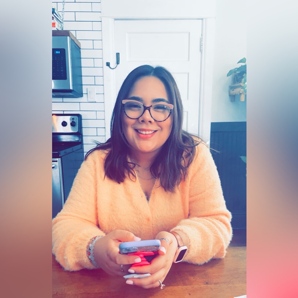 Meet your Posher, Alyssa